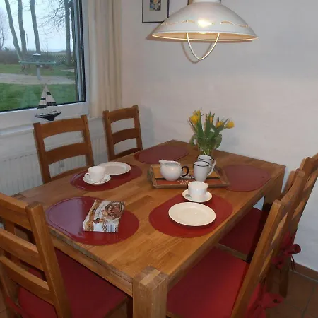***terrassenwohnung Am Ostseestrand A2 Apartman *